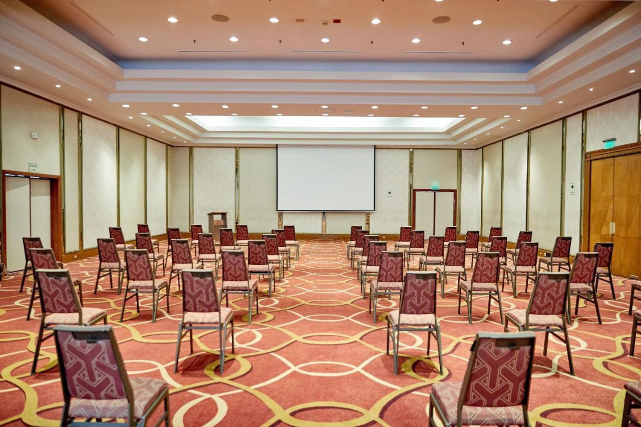 Sheraton Historic Center 5*