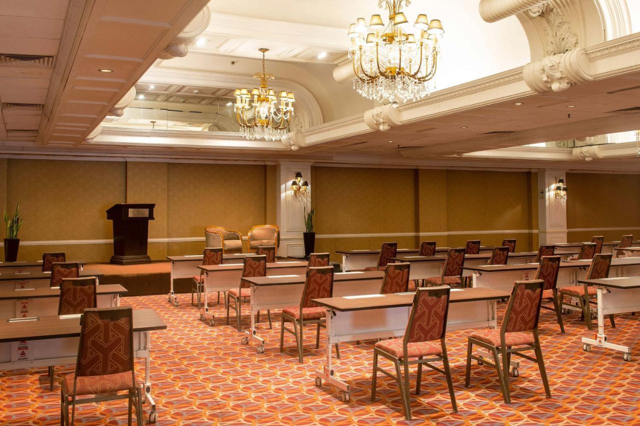 Sheraton Historic Center Hotel